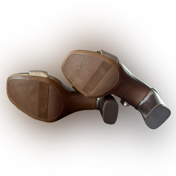 Naturalizer Joy Ankle Strap Sandal Light Bronze size 6W LIKE NEW! - Picture 8 of 13